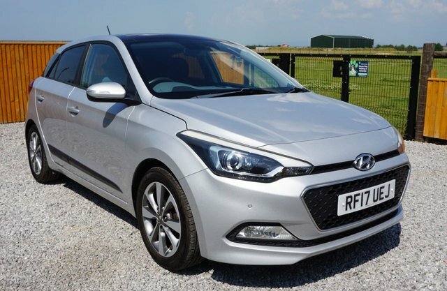Hyundai I20 Premium Se Hatchback RF17UEJ Grey