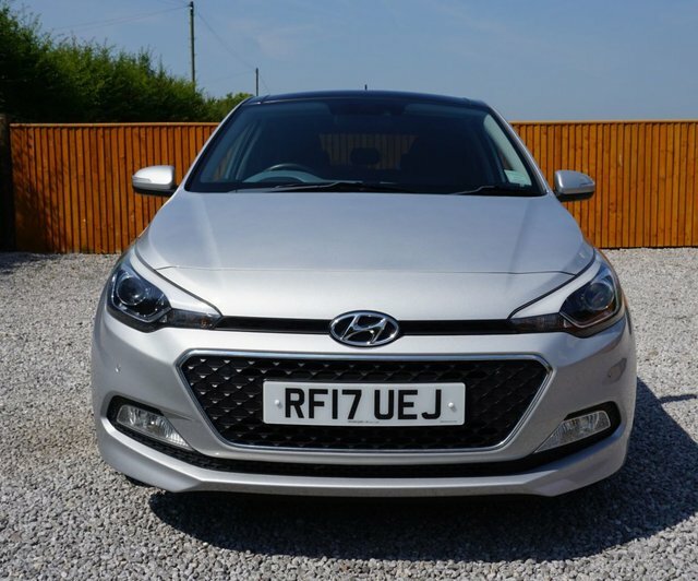 Hyundai I20 Premium Se Hatchback RF17UEJ Grey #2