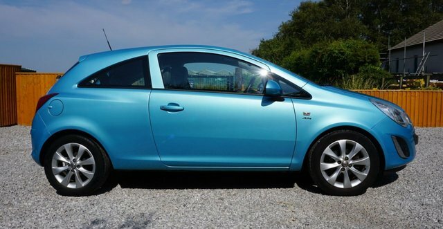Vauxhall Corsa 16V Active Hatchback Blue #2