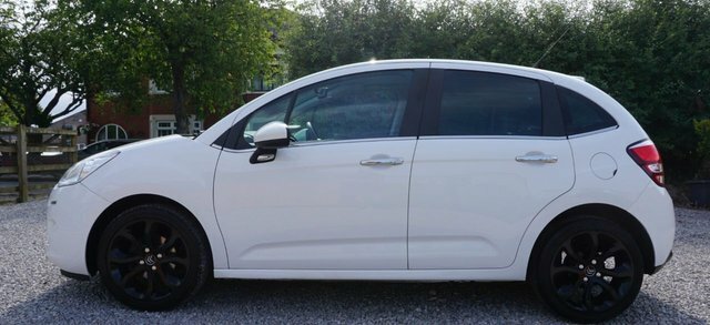 Citroen C3 Puretech Platinum Hatchback White #4