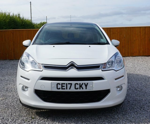 Citroen C3 Puretech Platinum Hatchback White #2