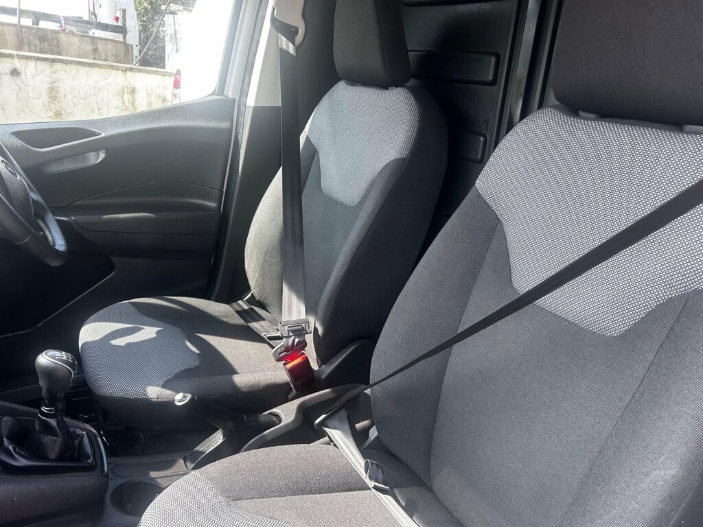 Ford Transit Courier Mpv Silver #24