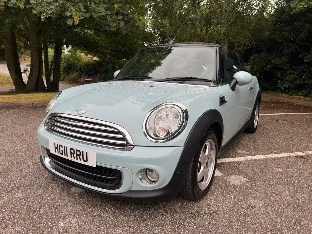 Mini Convertible One Blue