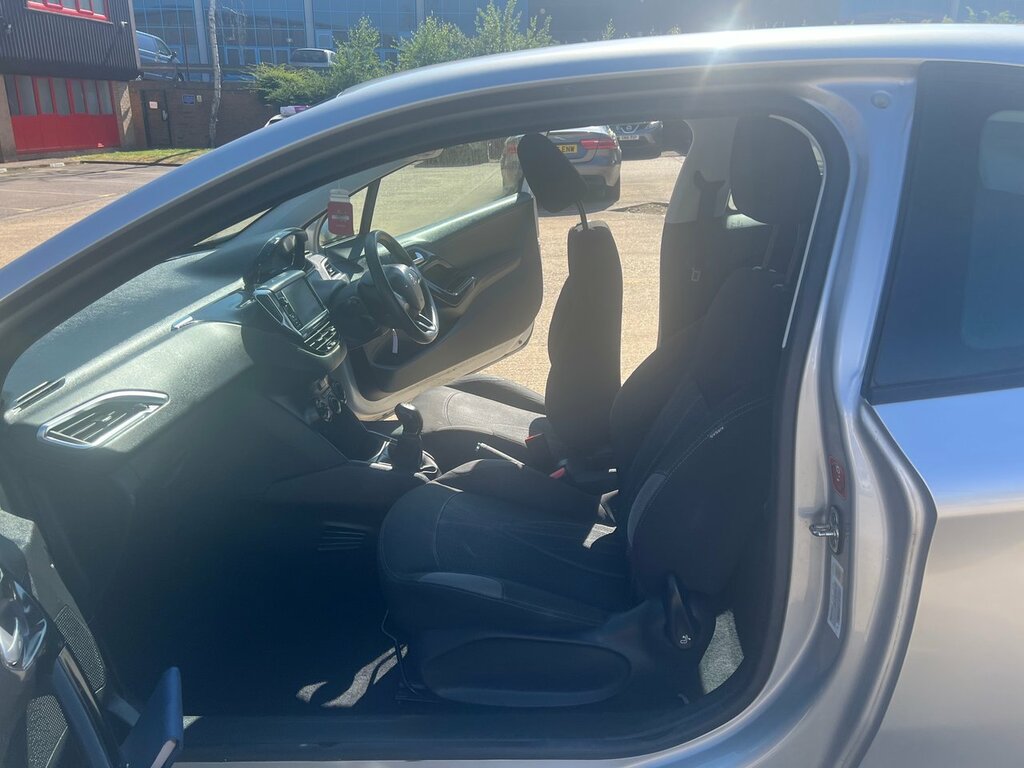 Peugeot 208 1.6 Thp Gti Prestige 208 Bhp Pan Roof White #24
