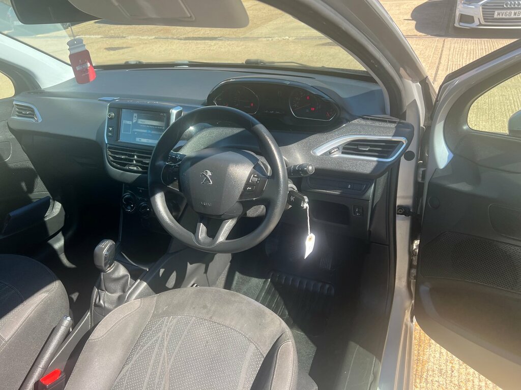 Peugeot 208 1.6 Thp Gti Prestige 208 Bhp Pan Roof White #11