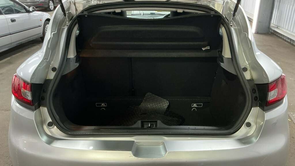 Renault Clio Home Car Detail #6