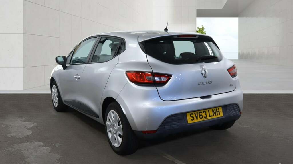 Renault Clio Home Car Detail #3