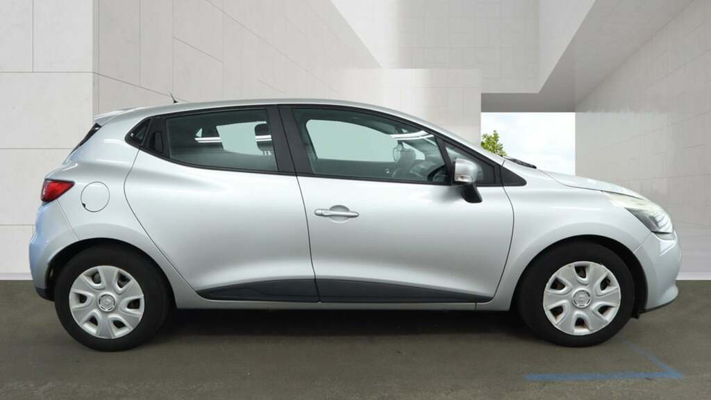 Renault Clio Home Car Detail #4