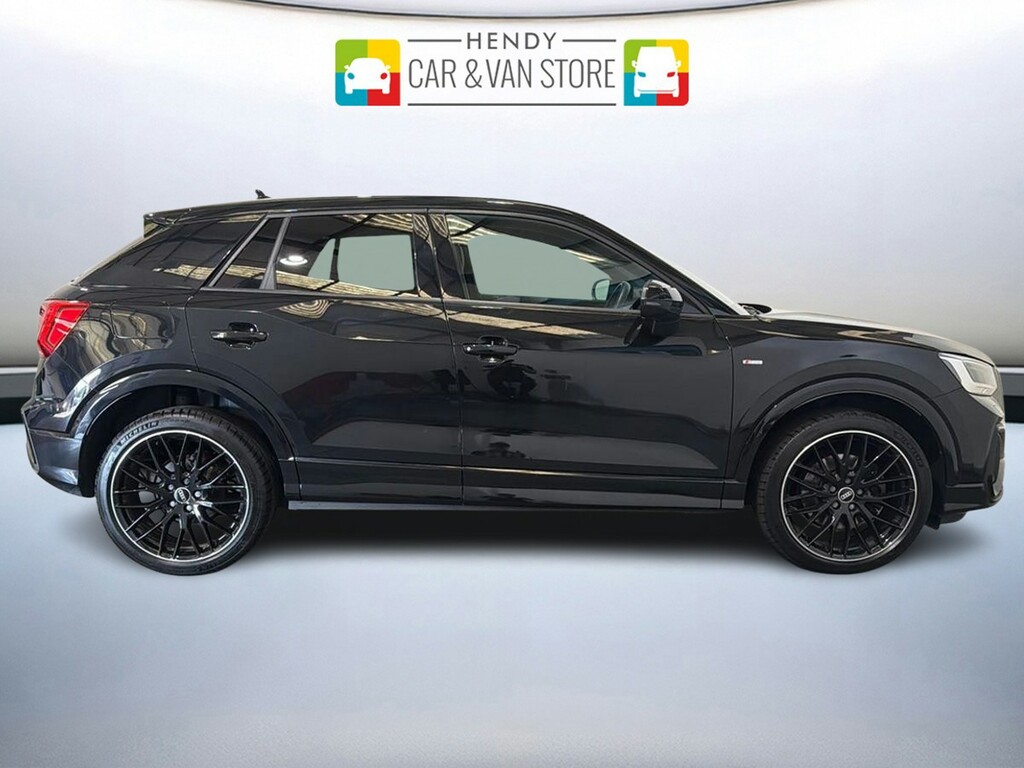 Audi Q2 35 Tfsi Black Edition S Tronic LR71UMO Black #2