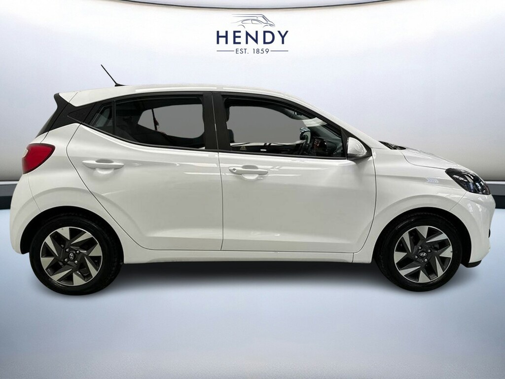 Hyundai I10 1.0 63 Advance Nav HG25NZJ White #2