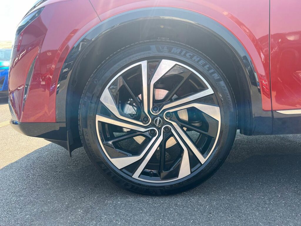 Nissan Qashqai 1.3 Dig-t Mh 158 Tekna HJ26NOH Red #5