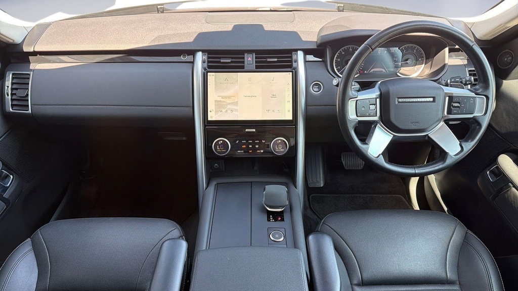Land Rover Discovery 3.0 D250 S HT22KFO White #4