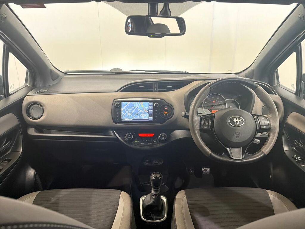 Toyota Yaris 1.33 Vvt-i Design Brown #3
