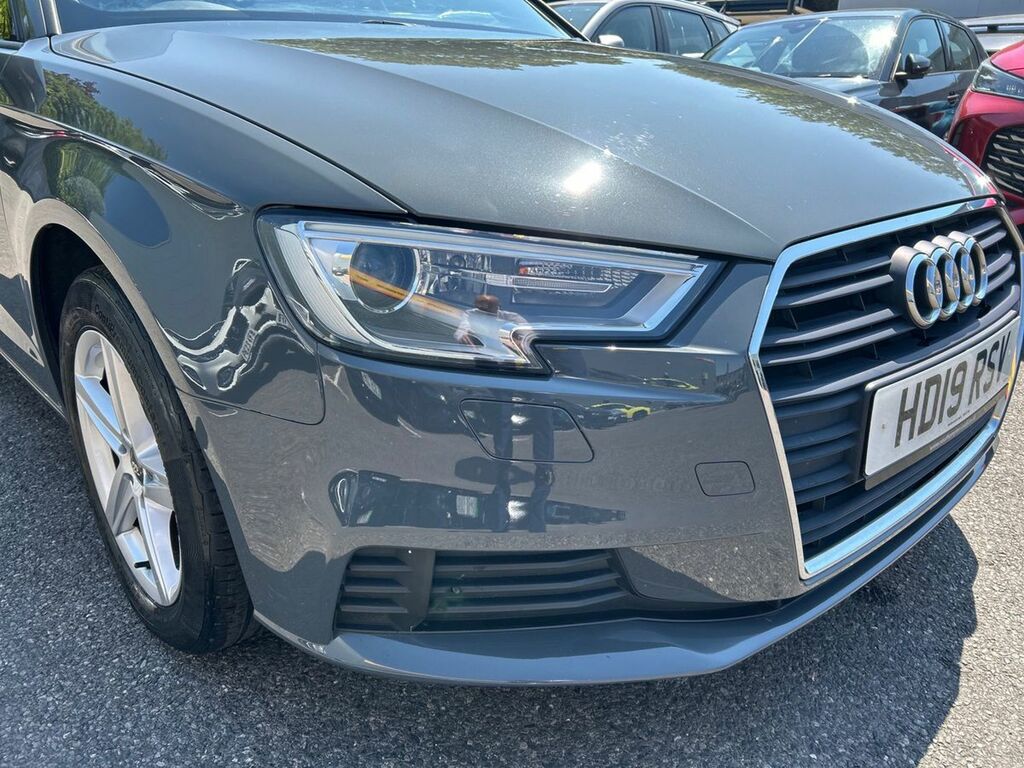 Audi A3 35 Tfsi Se Technik HD19RSV Grey #2