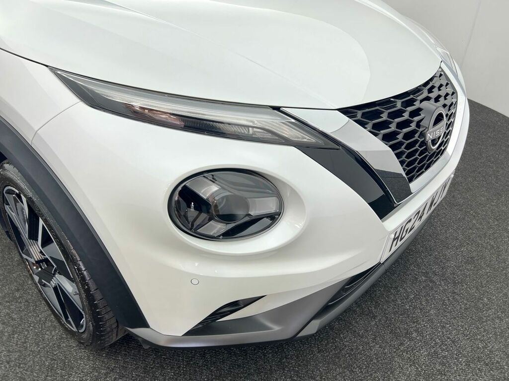 Nissan Juke 1.0 Dig-t Tekna HG24WJY White #3