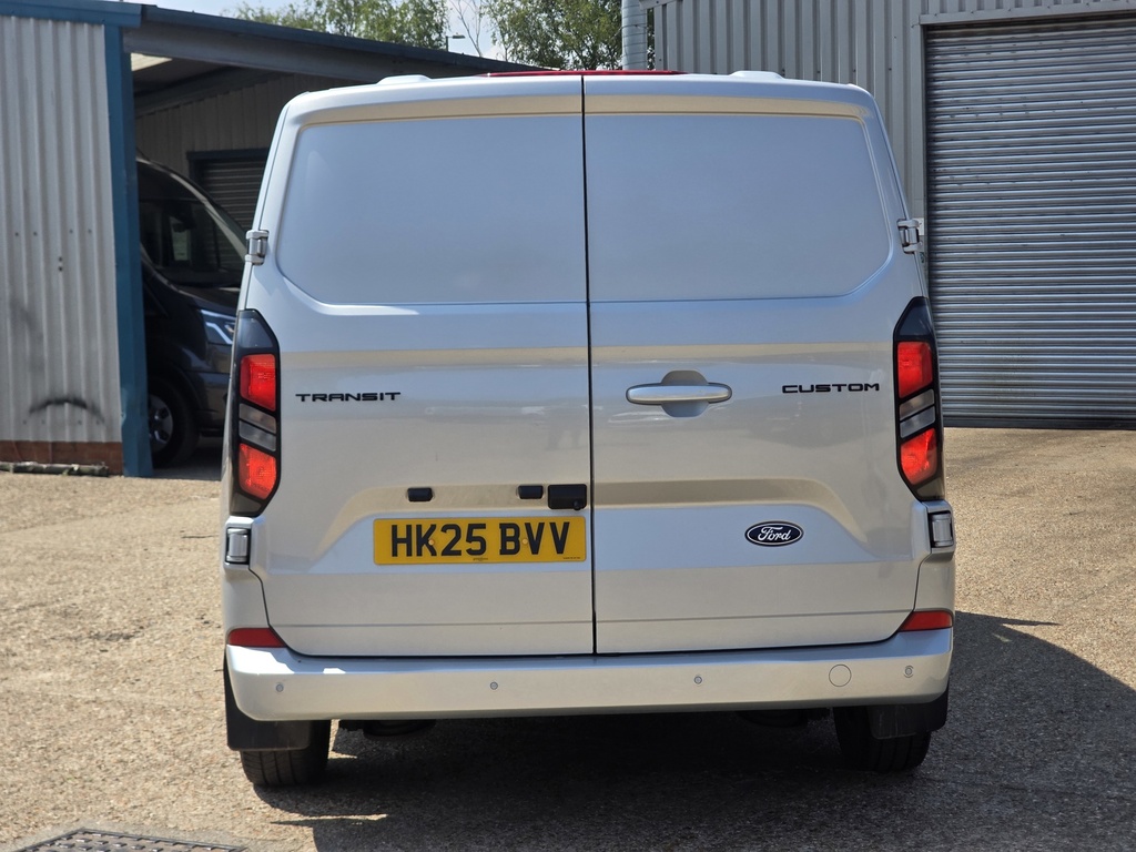 Ford Transit Custom 2.0 Ecoblue 136Ps H1 Double Cab Van Limited HK25BVV Silver #4