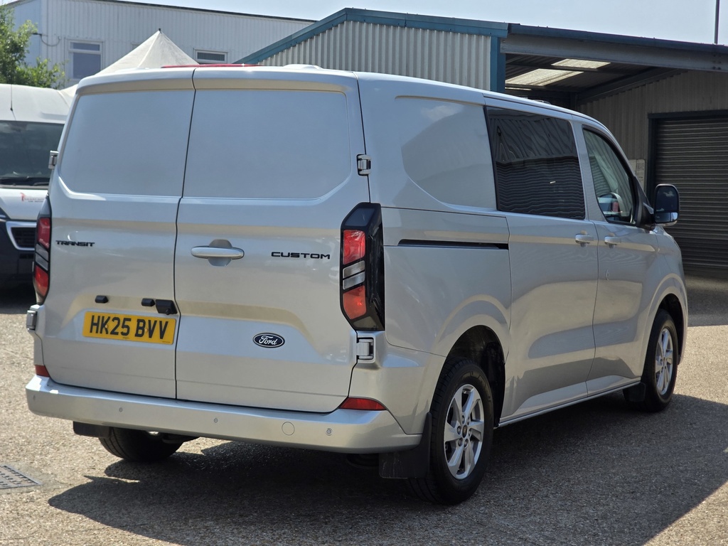Ford Transit Custom 2.0 Ecoblue 136Ps H1 Double Cab Van Limited HK25BVV Silver #3