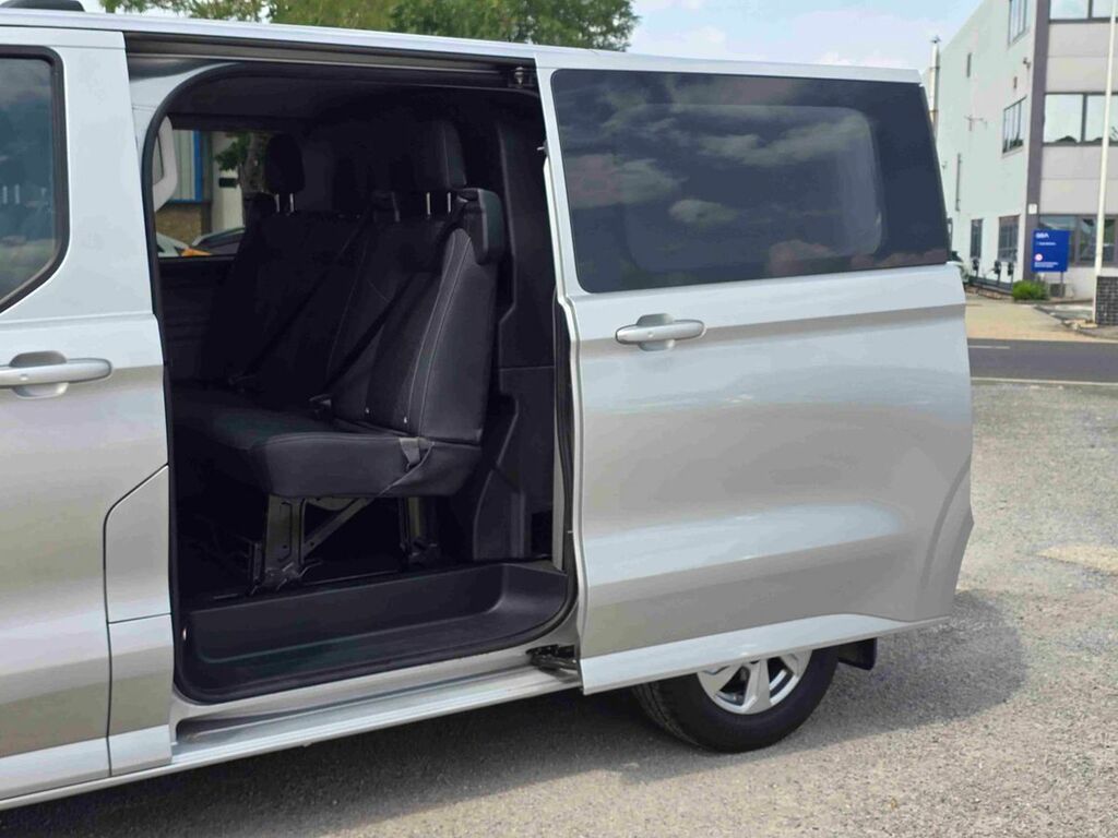 Ford Transit Custom 2.0 Ecoblue 136Ps H1 Double Cab Van Limited Silver