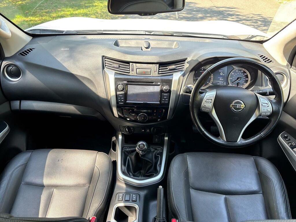Nissan Navara Double Cab Pick Up Tekna 2.3Dci 190 White #3