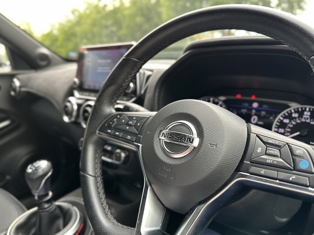 Nissan Juke 1.0 Dig-t 114 Tekna BD22EKW Blue #2