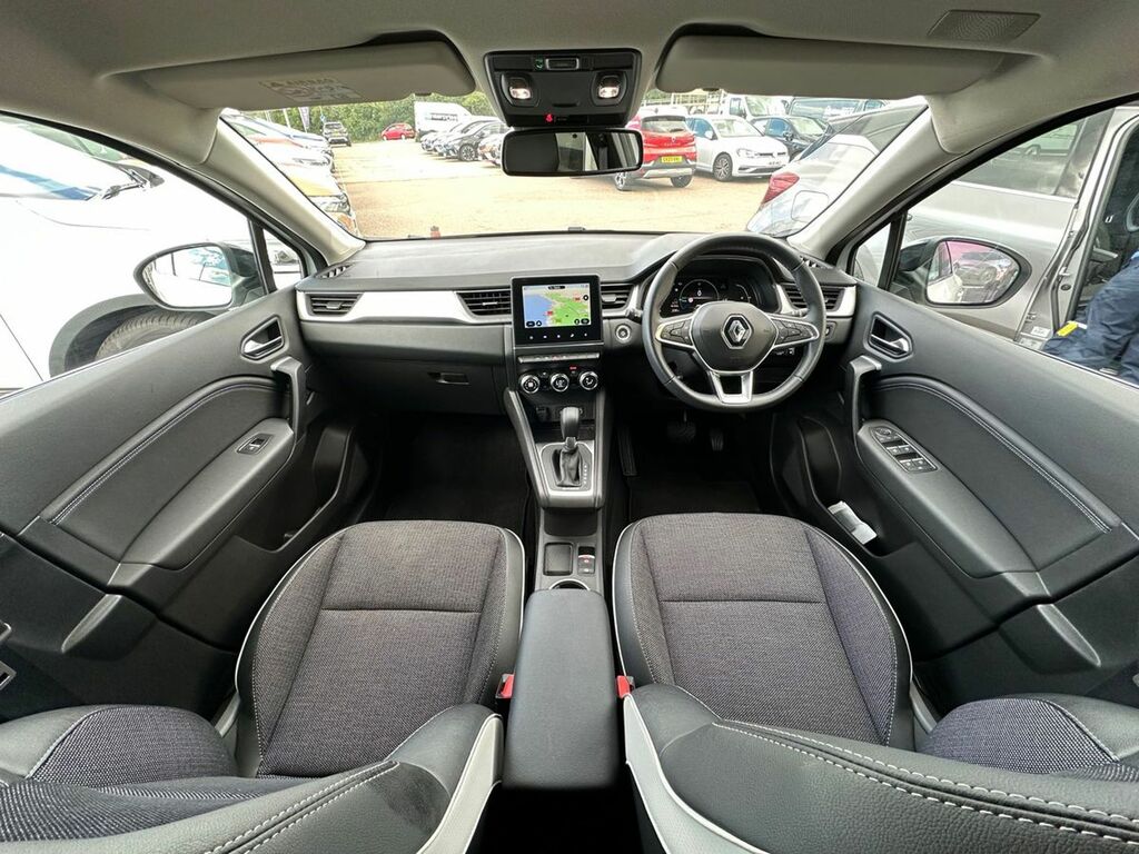 Renault Captur 1.6 E-tech Full Hybrid 145 Techno GV73HSF White #3