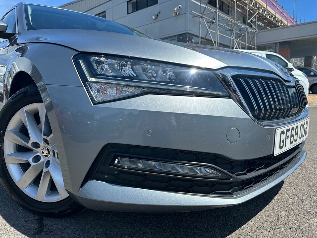 Skoda Superb 1.5 Tsi Se Technology Grey #3