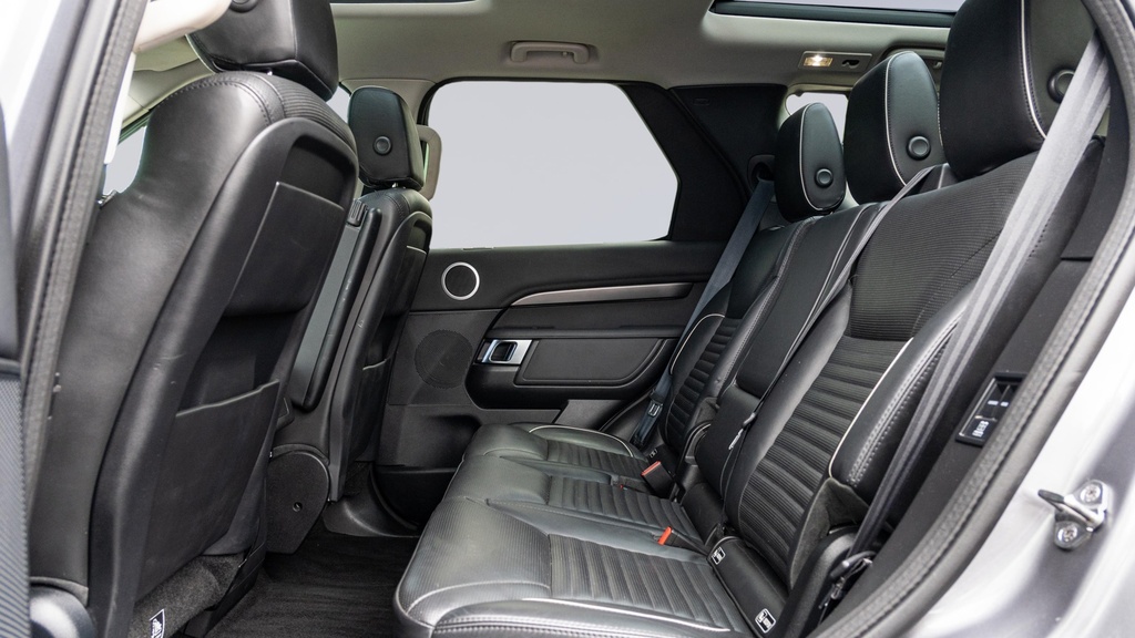Land Rover Discovery 3.0 Sd6 Hse Grey #4