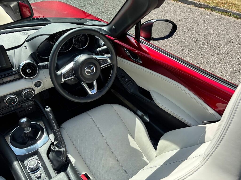 Mazda MX-5 RF Coupe #30