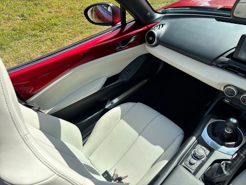 Mazda MX-5 RF Coupe #29