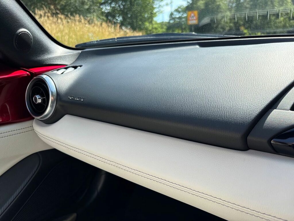 Mazda MX-5 RF Coupe #26