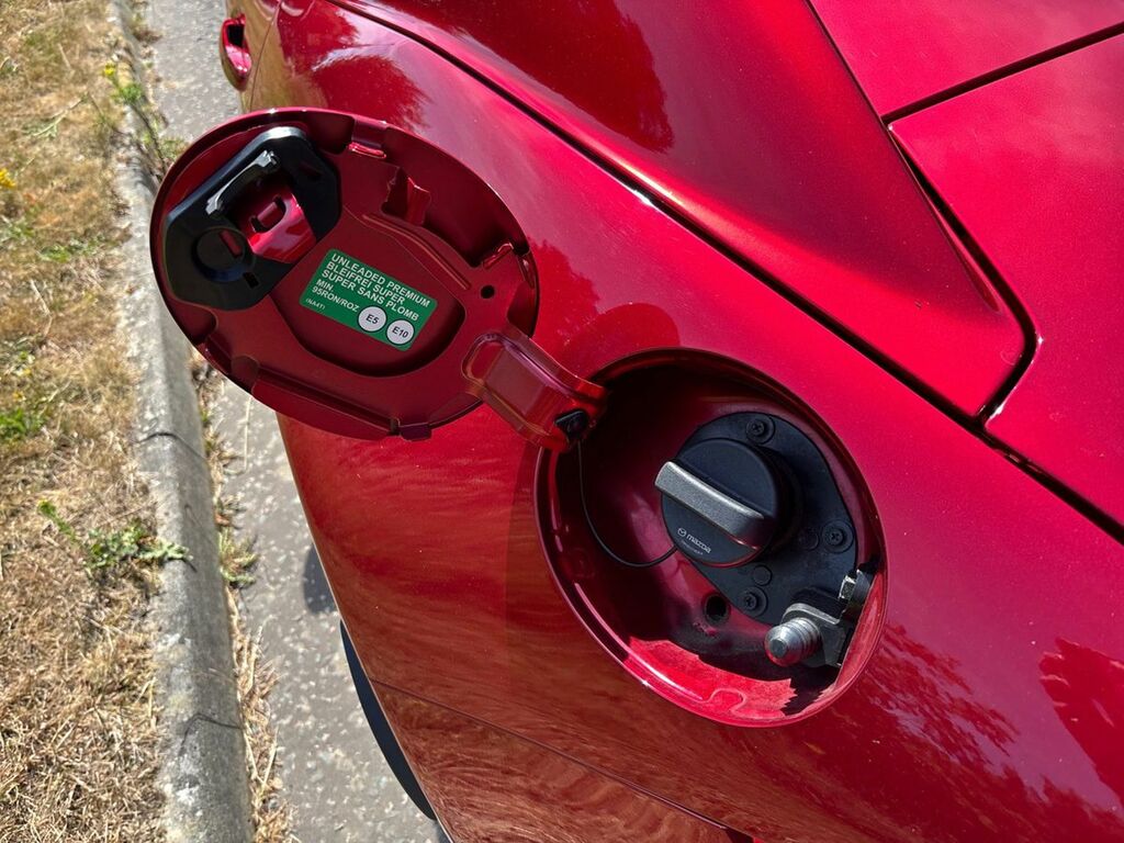 Mazda MX-5 RF Coupe #20
