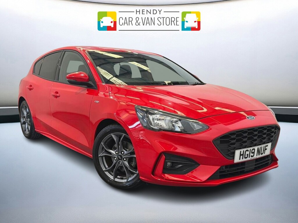 Ford Focus 1.0 Ecoboost 125 St-line HG19NUF Red