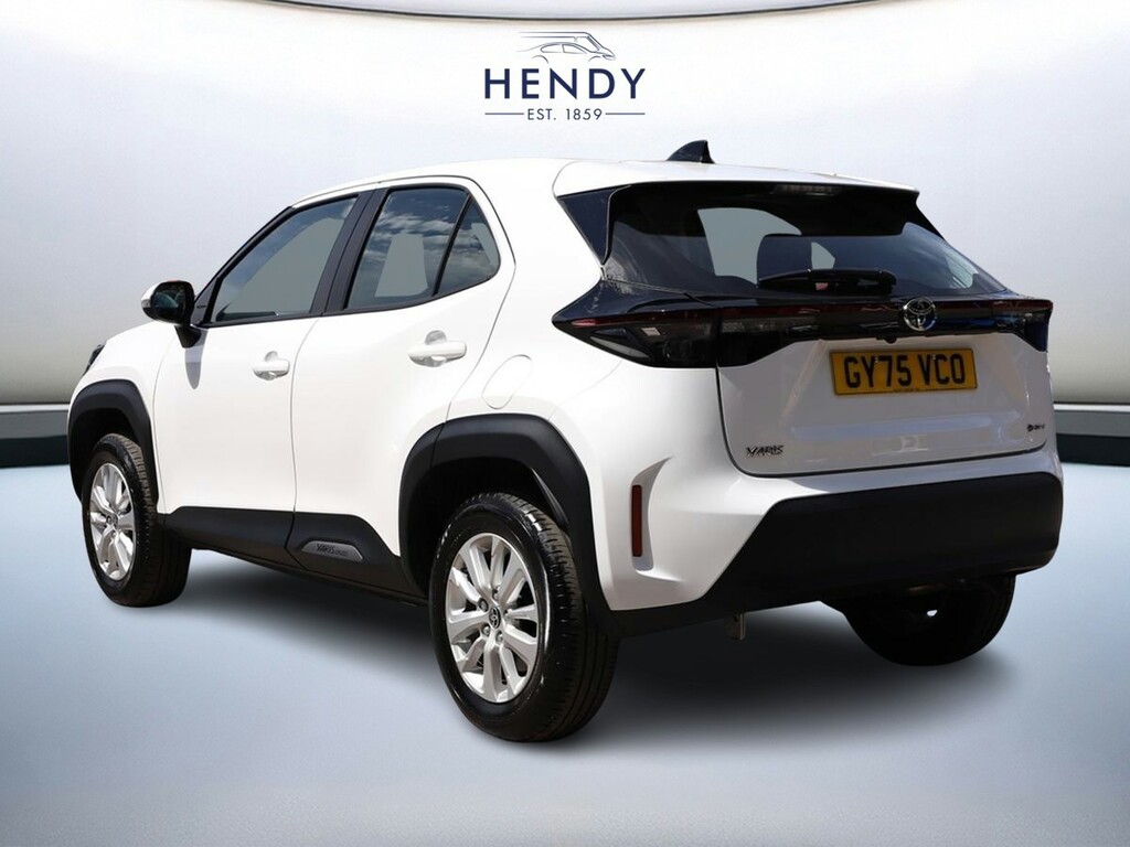 Toyota Yaris Cross 1.5 Hybrid Icon Cvt GY75VCO White #6
