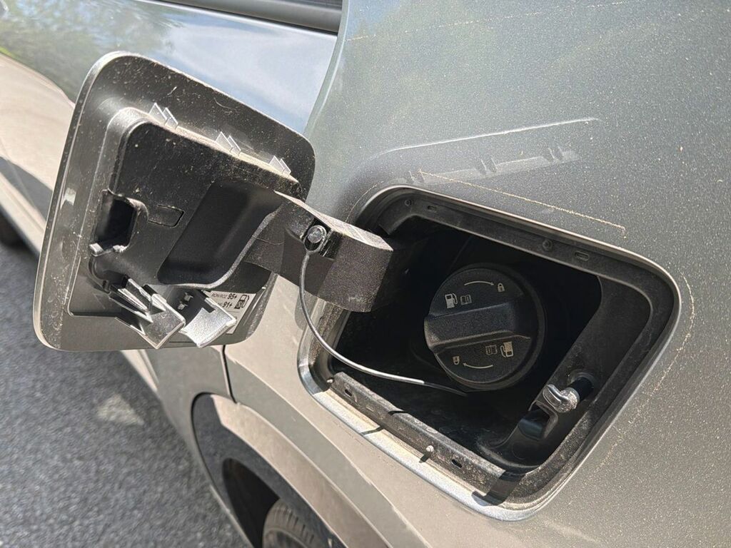 Kia Niro 1.6 Gdi 11.1Kwh 2 Suv Plug-in Hybrid Dc Grey #16