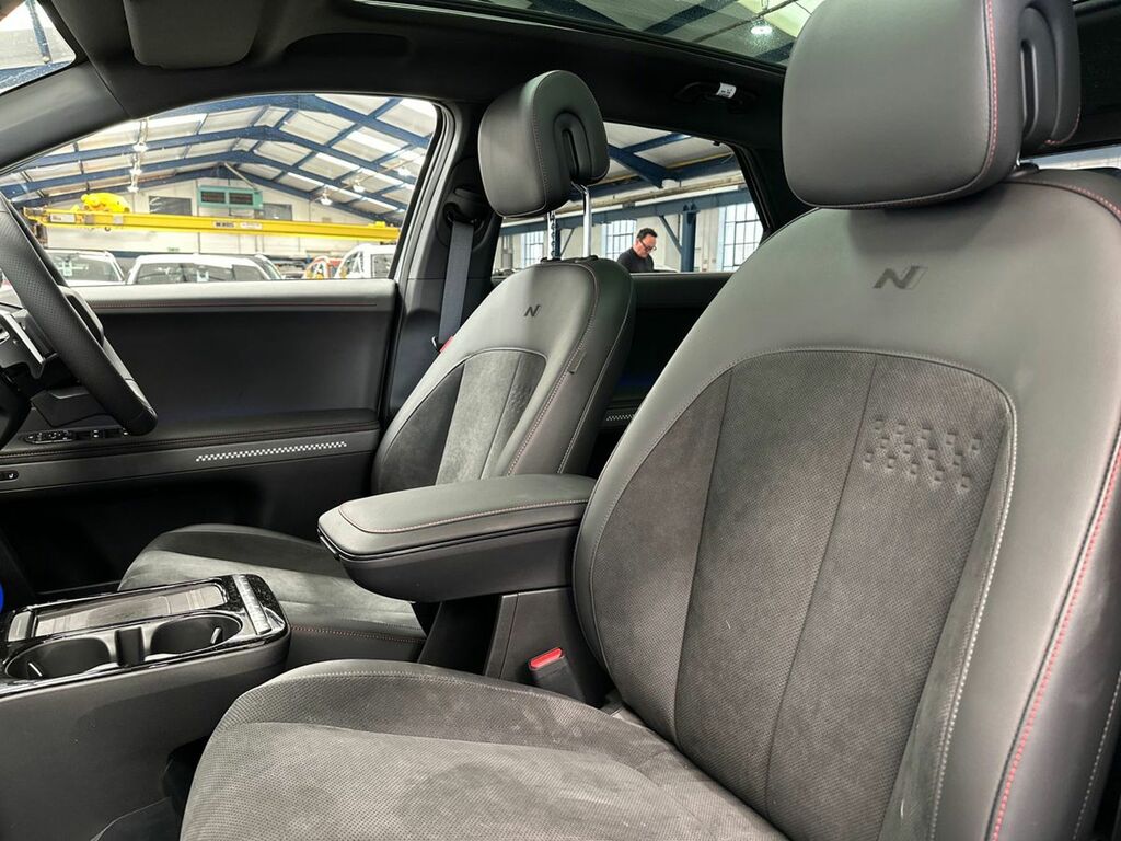 Hyundai Ioniq 5 84Kwh Ultimate Hatchback Awd 32 Grey #46