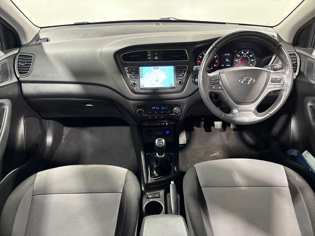 Hyundai I20 1.2 Mpi Premium Se Nav HS19FHV Grey #3