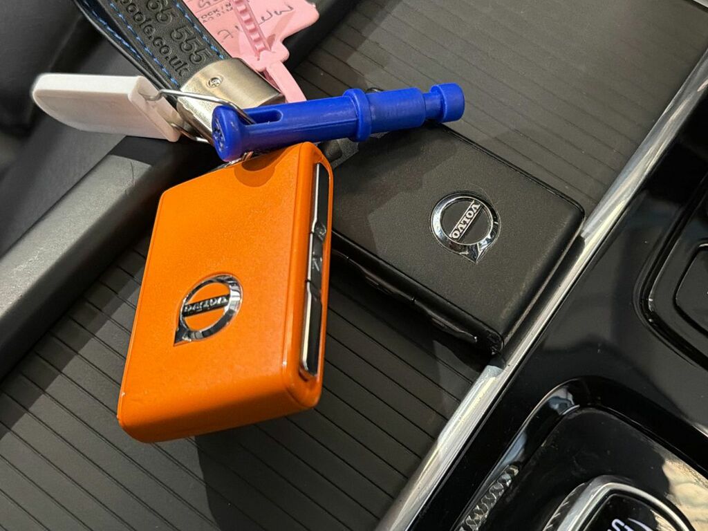 Volvo V90 Recharge Inscription, T6 Awd Plug-in Hybrid Blue #41