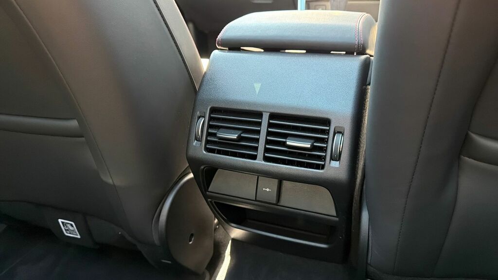 Land Rover Discovery Sport Discovery Sport D 4X2 Black #17