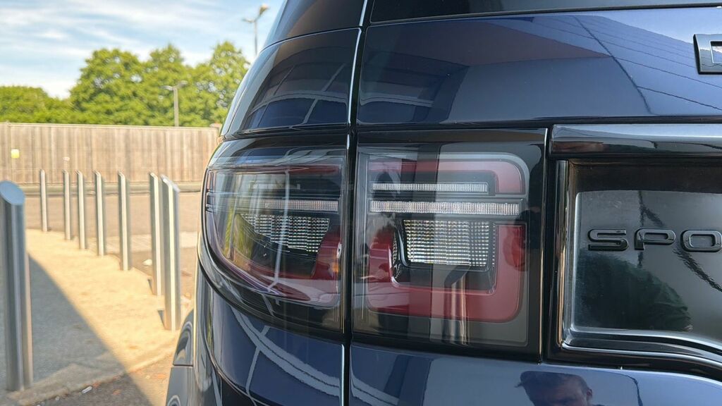 Land Rover Discovery Sport Discovery Sport D 4X2 Black #18