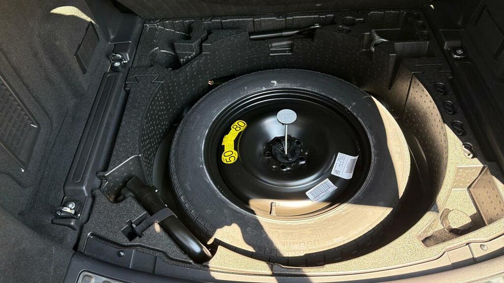 Land Rover Discovery Sport Discovery Sport D 4X2 Black #25