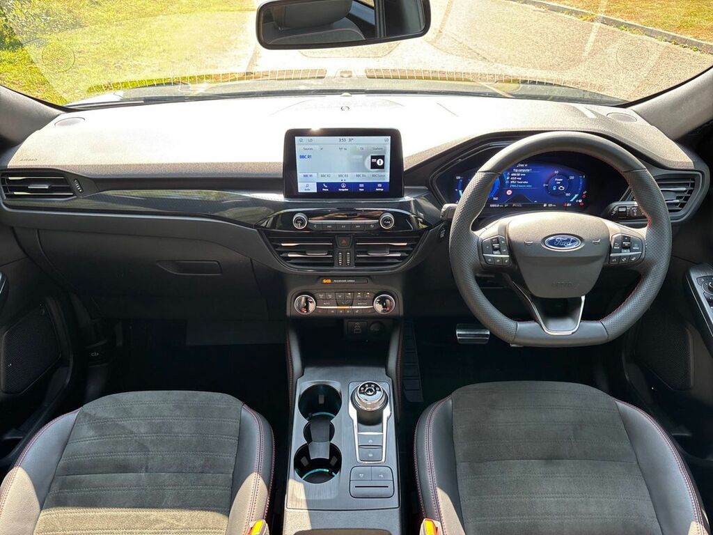 Ford Kuga 2.5 Fhev St-line X Edition Cvt Black