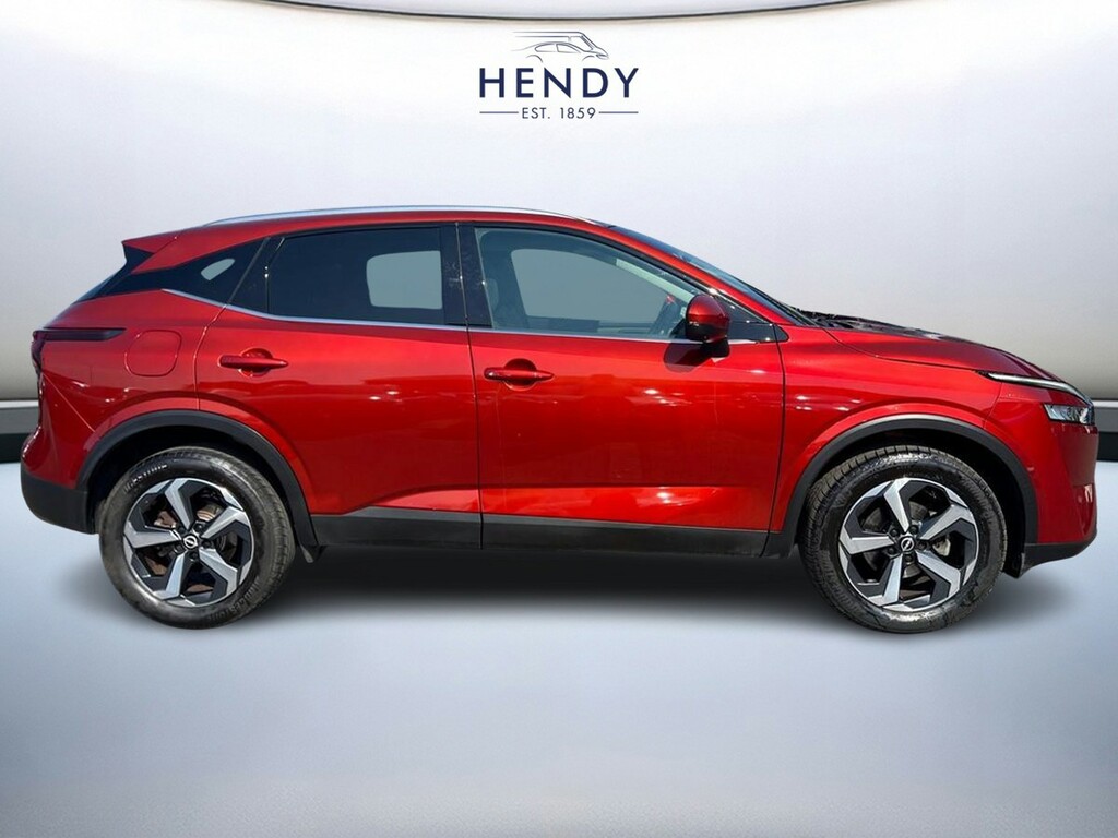 Nissan Qashqai 1.3 Dig-t Mh N-connecta Red