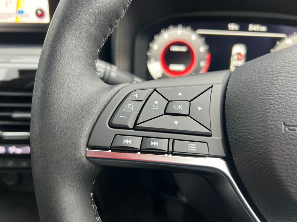 Nissan Juke 1.6 Hybrid N-sport Black #22