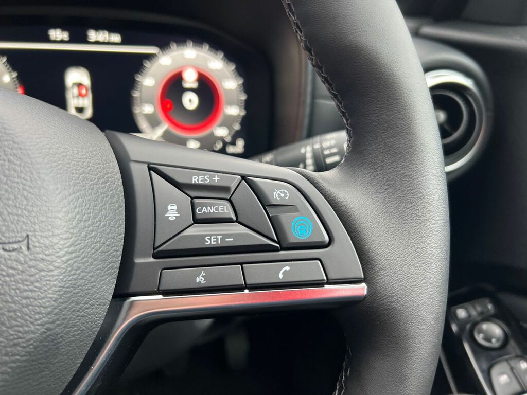 Nissan Juke 1.6 Hybrid N-sport Black #23