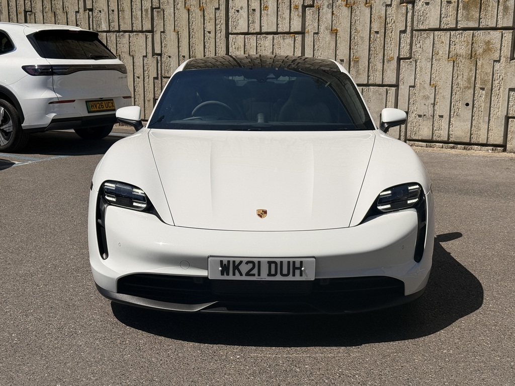 Porsche Taycan 390Kw 4S 79Kwh White #2