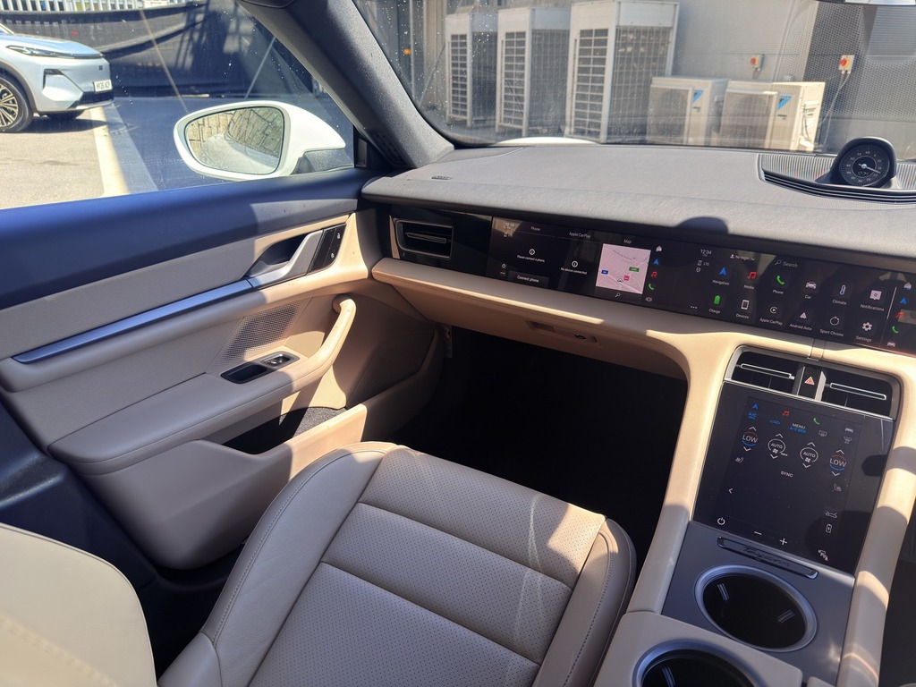 Porsche Taycan 560Kw Turbo S 93Kwh 5 Seat Grey #35