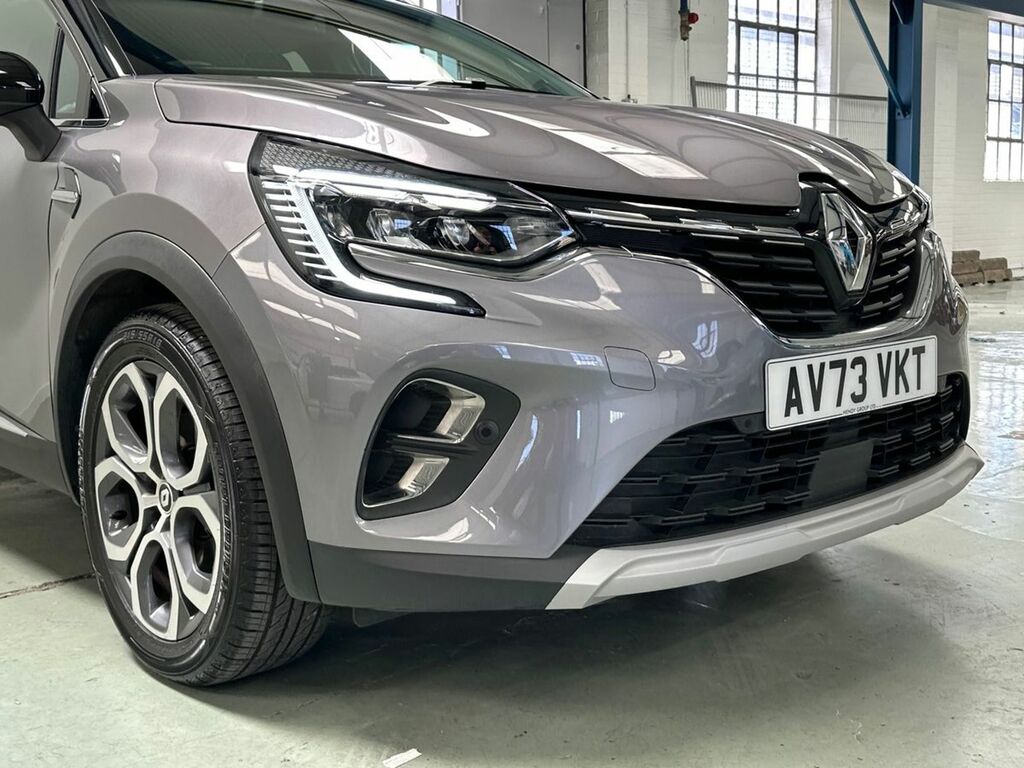 Renault Captur 1.6 E-tech Full Hybrid 145 Techno AV73VKT Black #3