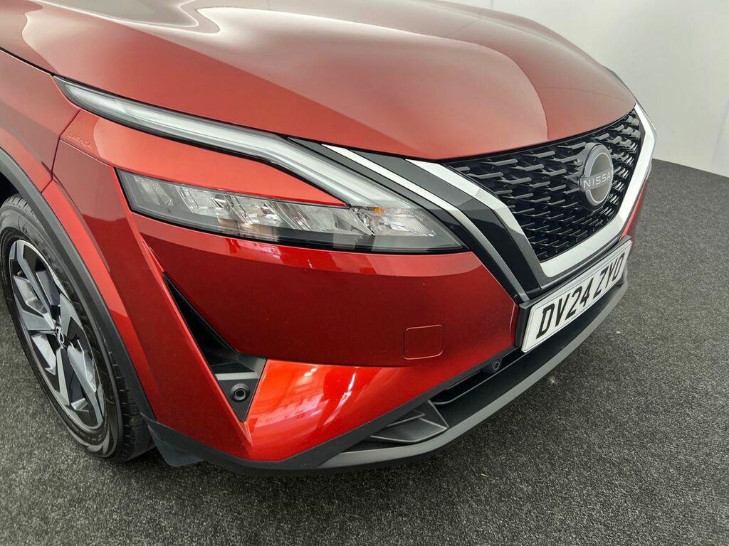 Nissan Qashqai 1.3 Dig-t Mh N-connecta DV24ZYO Red #3