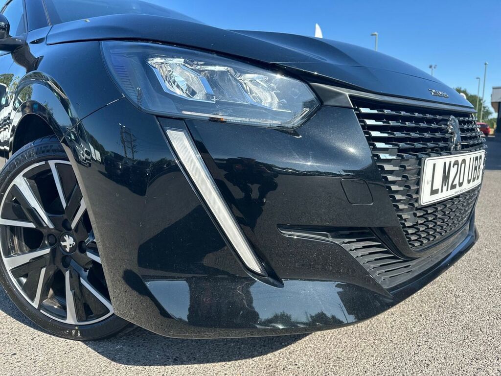 Peugeot 208 1.2 Puretech 100 Allure Premium Eat8 LM20UBB Black #3