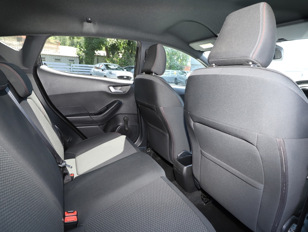 Ford Fiesta Hatchback Red #28